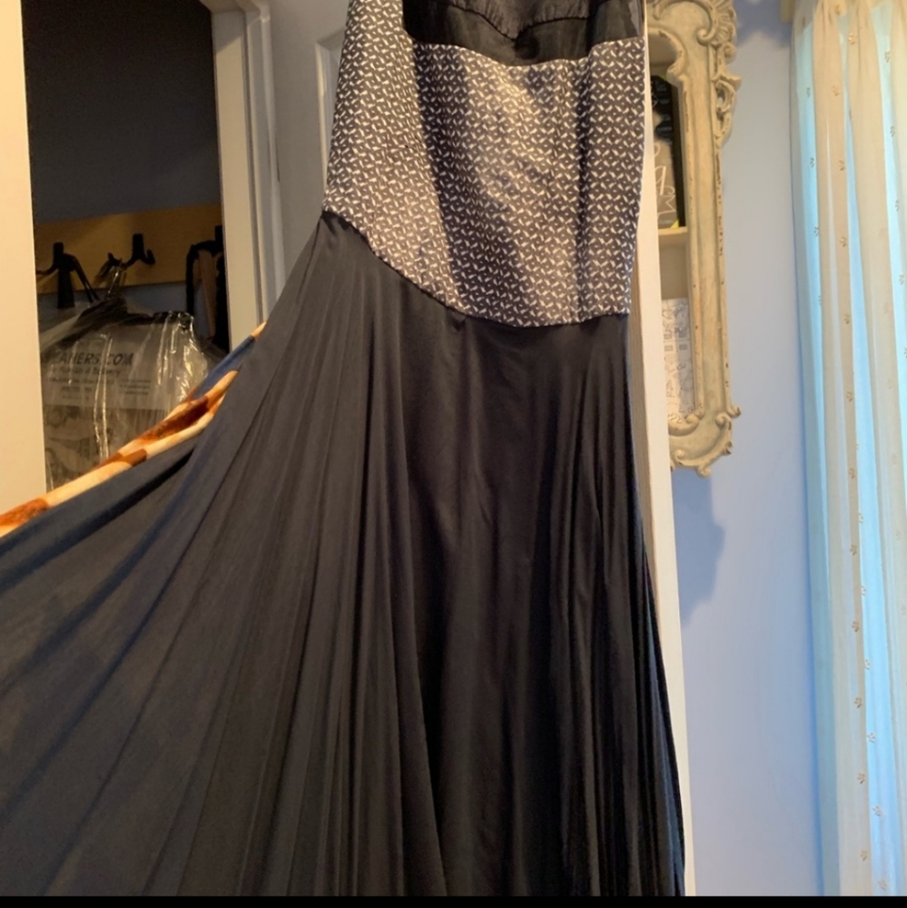 Multicolored Indian Floor-length Dress - Picture 5 of 7